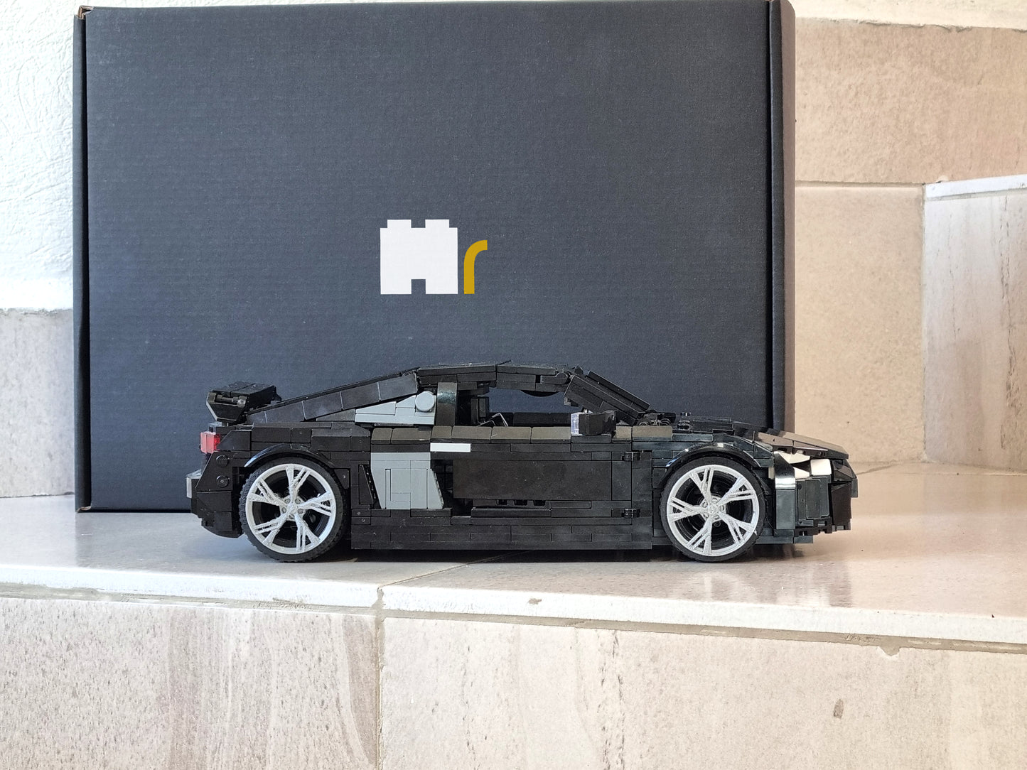 Audi R8 V10 Plus Digital Instructions